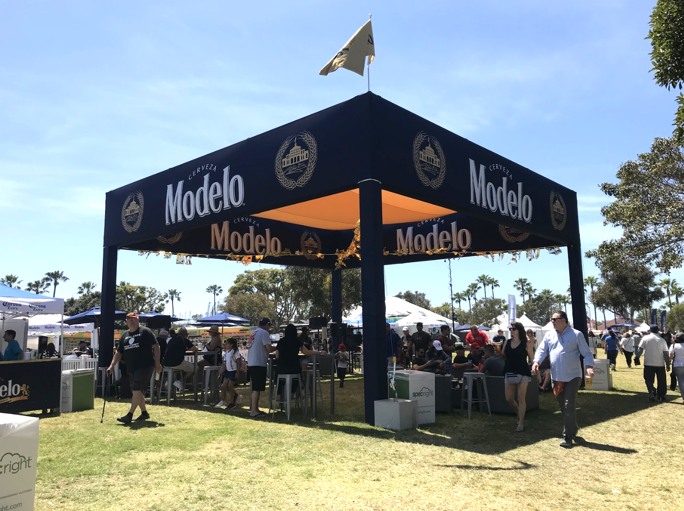 Modelo Gold Cup Gable out in public with people enjoying beverages